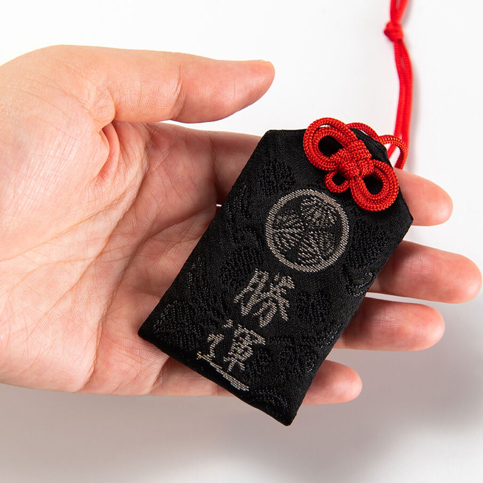 Victory Charm (Shōun Mamori), photo 3